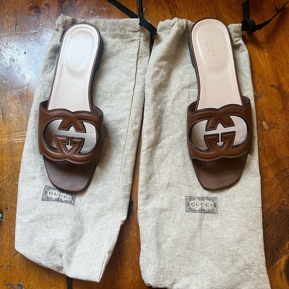 Gucci cutout leather slides